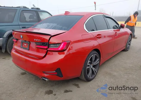 2022 BMW 330I xDrive z USA, uszkodzony, nr VIN 3MW5R7J02N8C38526